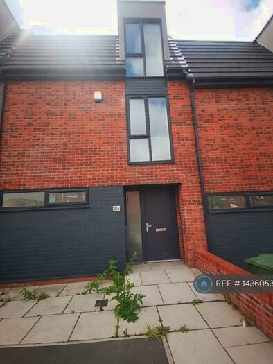 4 Bedroom Flat To Rent In Darmonds Green Avenue, Liverpool, L6