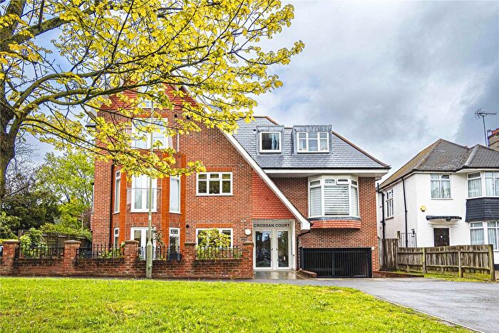 3 Bedroom Flat To Rent In Crossan Court, Stonegrove, Edgware, Middlesex, HA8