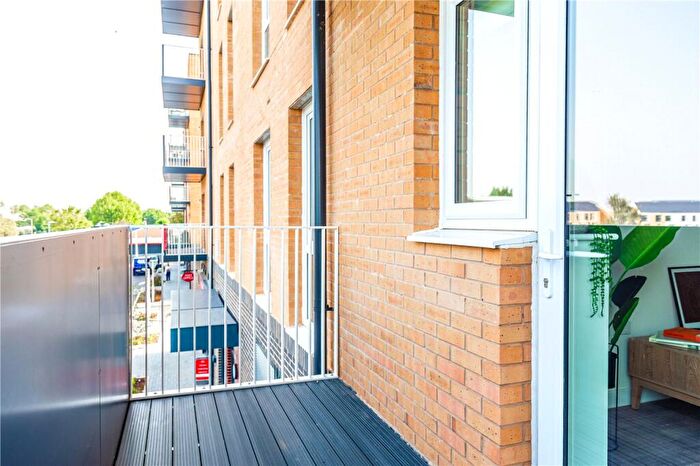 2 Bedroom Apartment For Sale In Vista House, Hatfield Rise, Hatfield, Hatfield, AL10