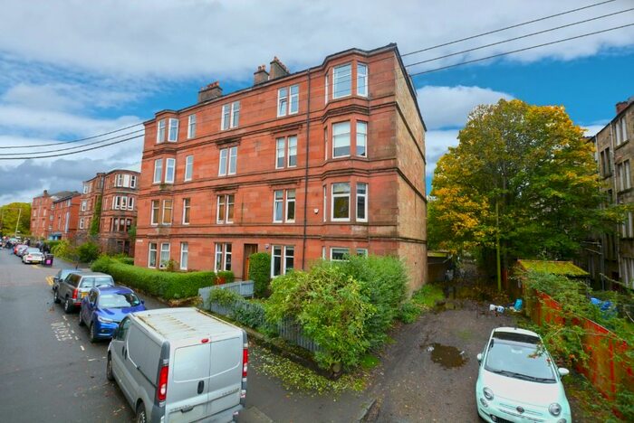 2 Bedroom Flat To Rent In Carmichael Place, Langside, Glasgow, G42