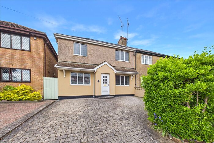 3 Bedroom Semi Detached House For Sale In Liddington Street, Swindon, Wiltshire, SN2