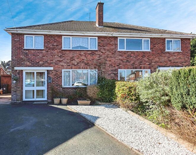 3 Bedroom Semi-Detached House For Sale In Hollybank Grove, Halesowen, B63