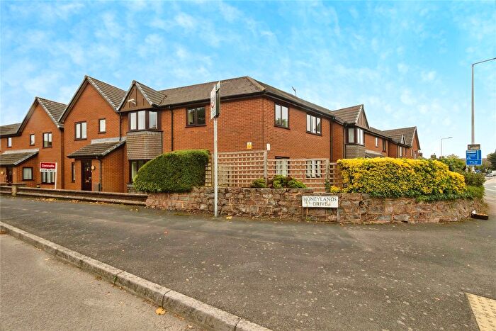 2 Bedroom Flat For Sale In Honeylands Drive (Exeter), Exeter, EX4