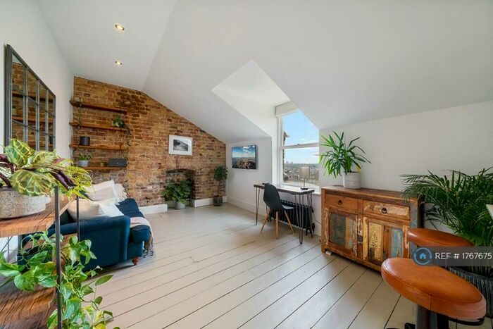 1 Bedroom Flat To Rent In Grove Park, London, SE5