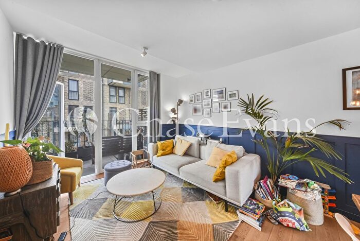 3 Bedroom Flat For Sale In Amelia Street, Walworth, London, SE17