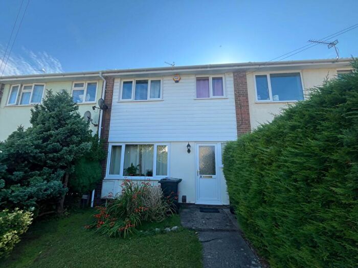 3 Bedroom Terraced House To Rent In Teignmouth Road, Clevedon, Avon, BS21