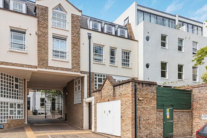 3 Bedroom Property To Rent In Spencer Place, Islington, N1