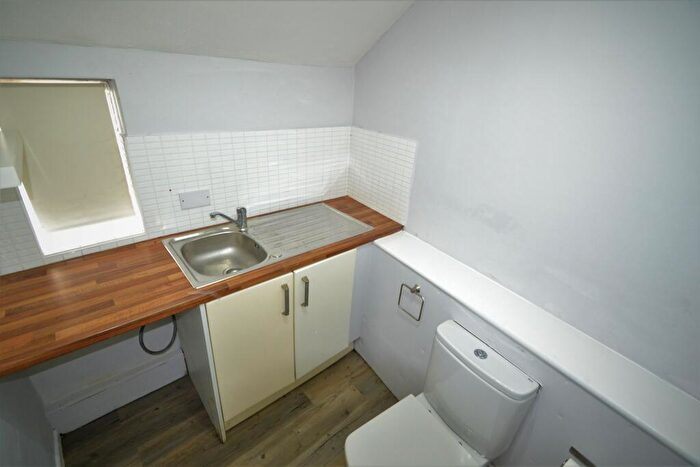 2 Bedroom End Of Terrace House To Rent In Goward Street, Market Harborough, LE16