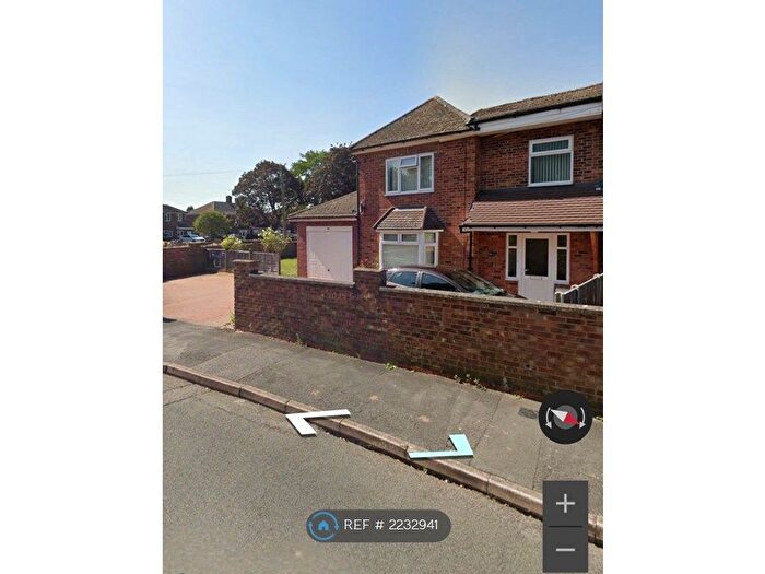 3 Bedroom Semi Detached House To Rent In Edinburgh Crescent, Leamington Spa, CV31