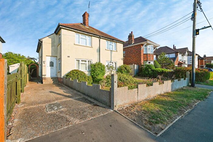 2 Bedroom Flat For Sale In Belgrave Avenue, Hunstanton, PE36