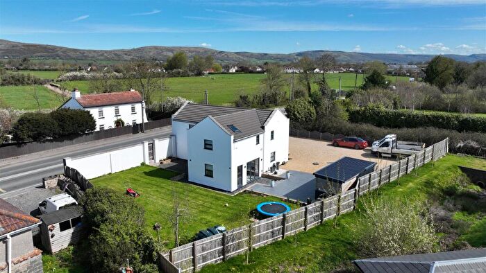 4 Bedroom House For Sale In Tarnock, Axbridge, BS26
