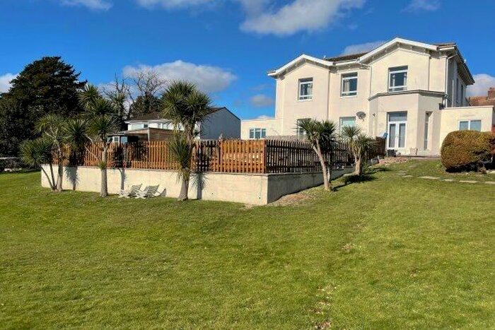 1 Bedroom Property To Rent In Bronshill Road, Torquay, TQ1