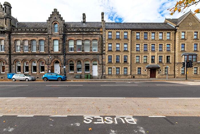 2 Bedroom Flat For Sale In Tay Street, Perth, PH2