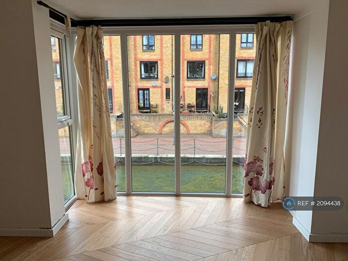 2 Bedroom Flat To Rent In Waterman Way, London, E1W