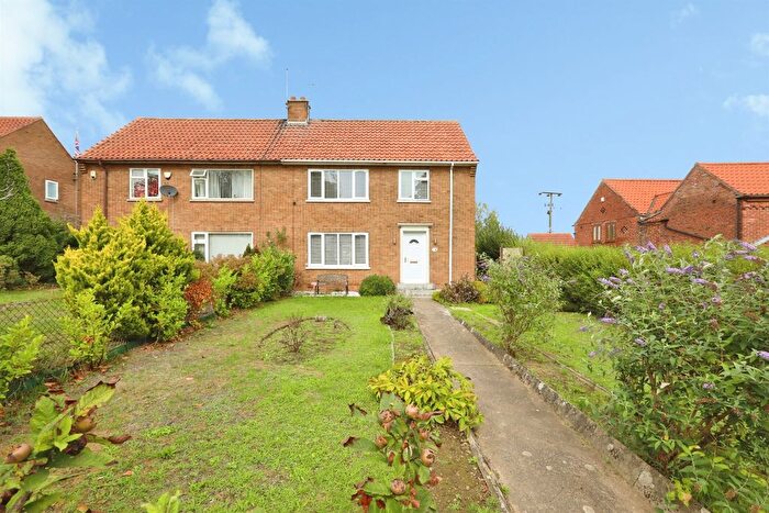 3 Bedroom Semi-Detached House For Sale In Blyth Road, Oldcotes, Worksop, S81