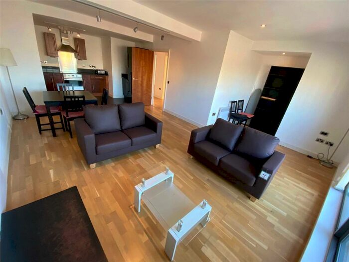 3 Bedroom Apartment To Rent In Express Networks, Manchester City Centre, Manchester, M4