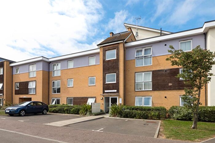 2 Bedroom Apartment For Sale In Olympia Way, Whitstable, CT5