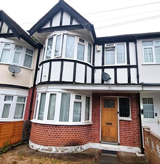 4 Bedroom Terraced House To Rent In Sandringham Crescent, Harrow, HA2