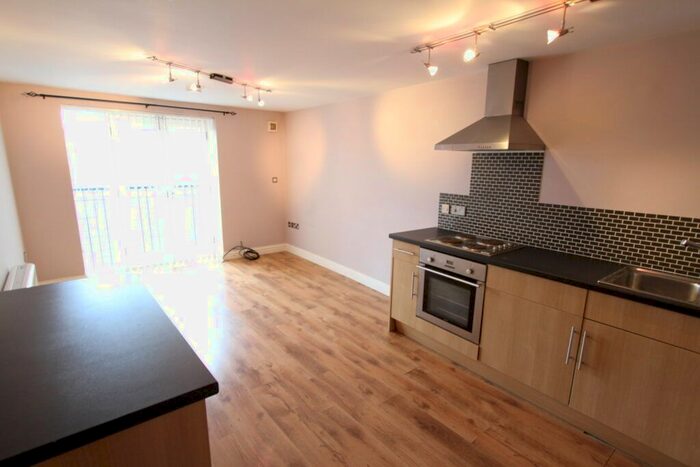 1 Bedroom Flat To Rent In Church Lane, Banbury, Oxon, OX16