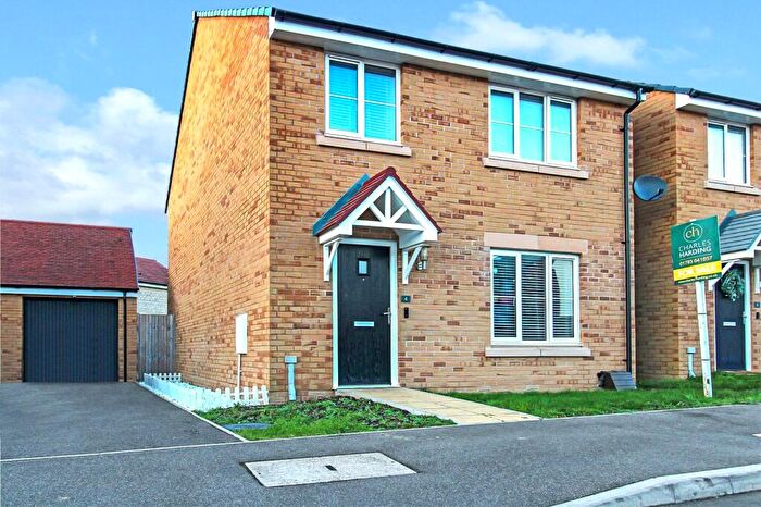 4 Bedroom Detached House To Rent In Homeleaze, Old Town, Swindon, Wiltshire, SN1