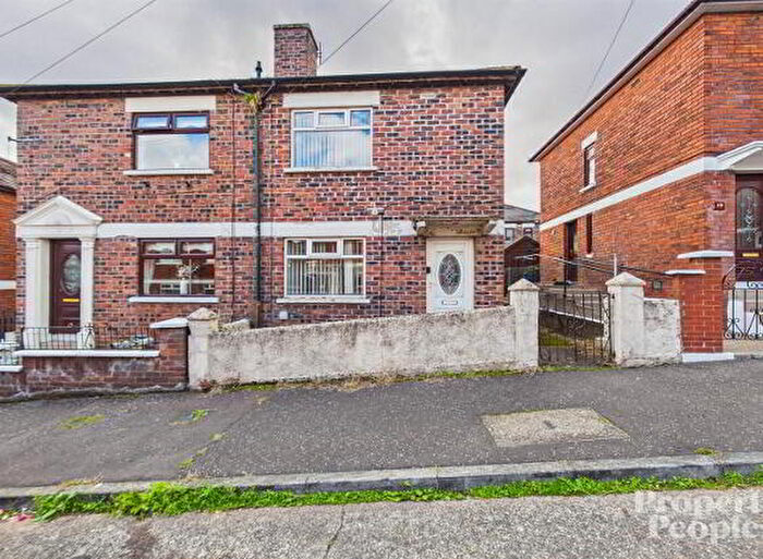 2 Bedroom Semi-Detached House For Sale In Dhu Varren Park, Belfast, BT13