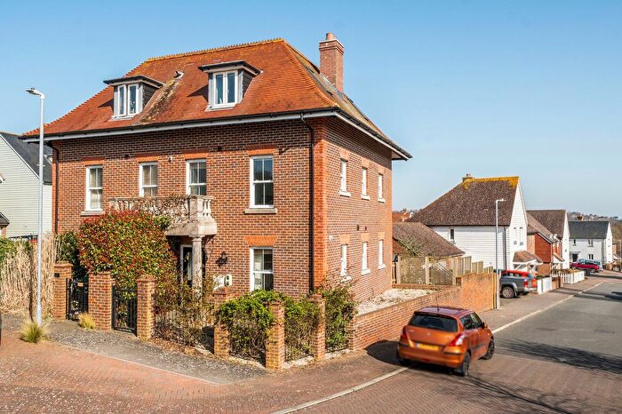 4 Bedroom Semi Detached House For Sale In Benson Way, Rye, TN31