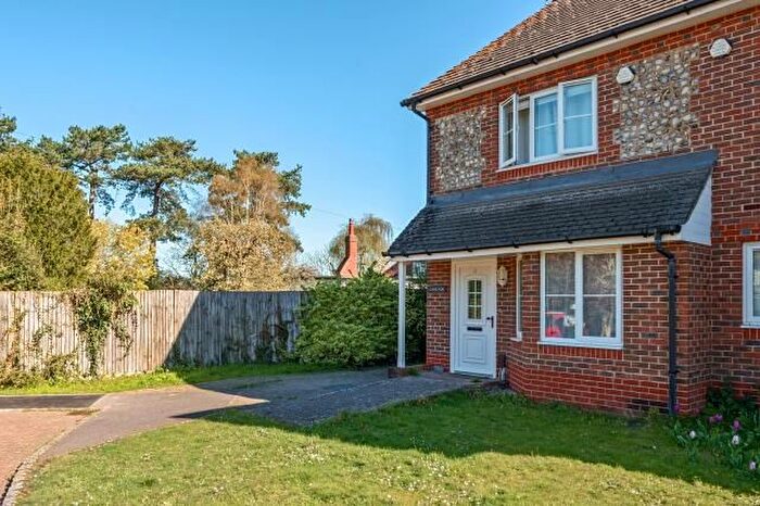 2 Bedroom Semi-Detached House For Sale In Greenfinch Drive, Twyford, Reading, RG10