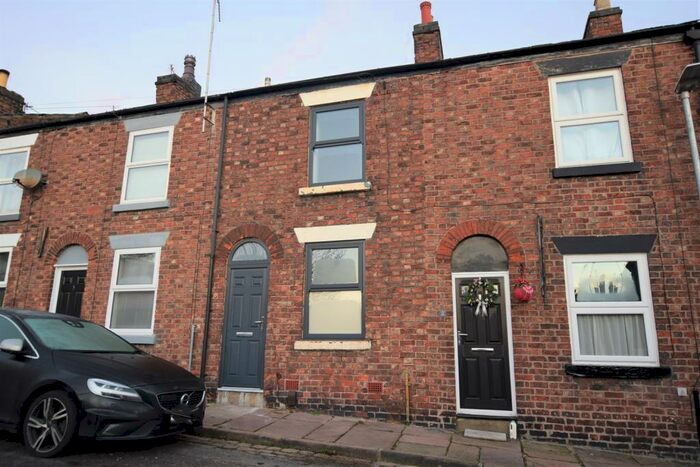 2 Bedroom Terraced House To Rent In John Street, Macclesfield, SK11