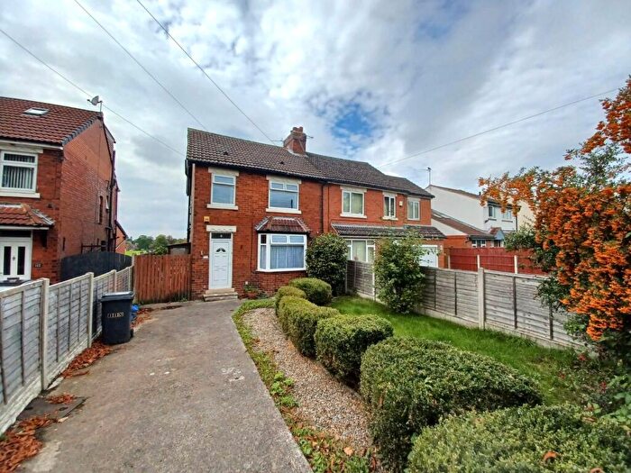 3 Bedroom Semi Detached House To Rent In Talbot Road, Leeds, West Yorkshire, LS8