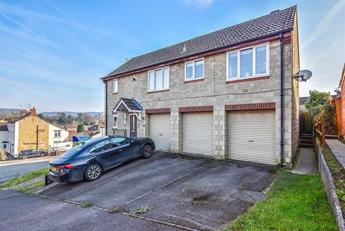 3 Bedroom Detached House For Sale In Union Street, Dursley, GL11
