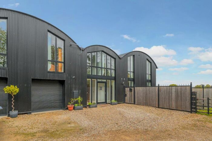 4 Bedroom Barn Conversion For Sale In Mobley, Berkeley, GL13