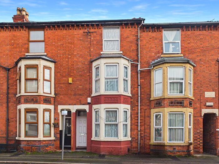 3 Bedroom Terraced House For Sale In Lees Hill Street, Sneinton, Nottingham, NG2