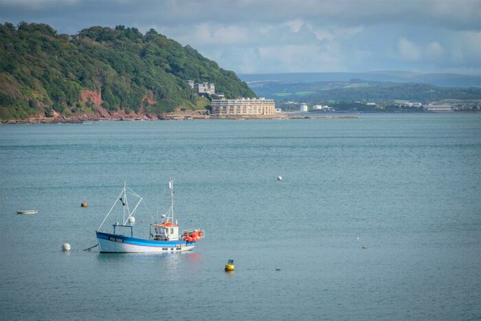 3 Bedroom Penthouse For Sale In The Bay, Cawsand, PL10