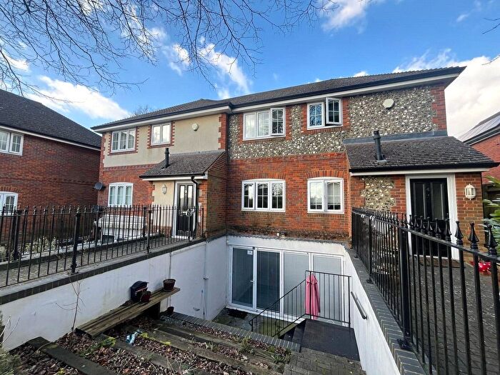 1 Bedroom Maisonette To Rent In North Street, Winkfield, Windsor, Berkshire, RG12