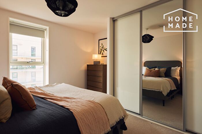 1 Bedroom Flat To Rent In Chapel Wharf, Salford, M3