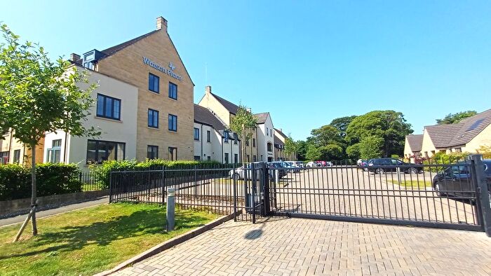 2 Bedroom Flat For Sale In Trinity Road, Chipping Norton, OX7