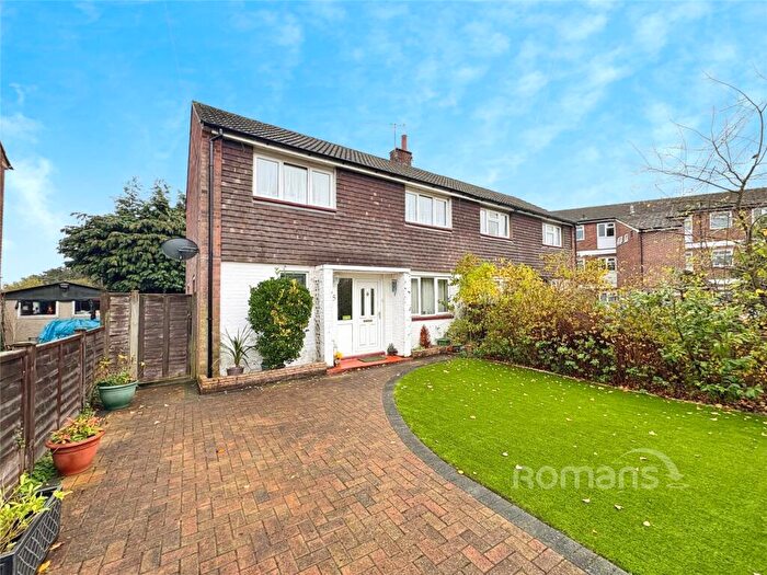 3 Bedroom Semi Detached House For Sale In Wimbledon Close, Camberley, Surrey, GU15