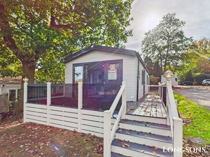 2 Bedroom Park Home For Sale In The Ridge West, St. Leonards-On-Sea, TN37