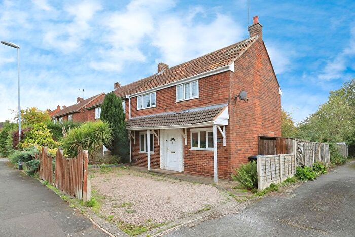 3 Bedroom Semi-Detached House For Sale In Jenks Road, Wombourne, Wolverhampton, WV5