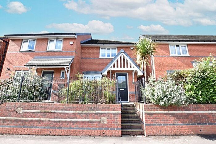 2 Bedroom Semi-detached House To Rent In Derwentwater Road, Gateshead, NE8