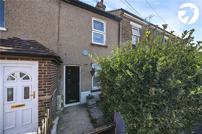 2 Bedroom Terraced House For Sale In Castle Street, Swanscombe, Kent, DA10
