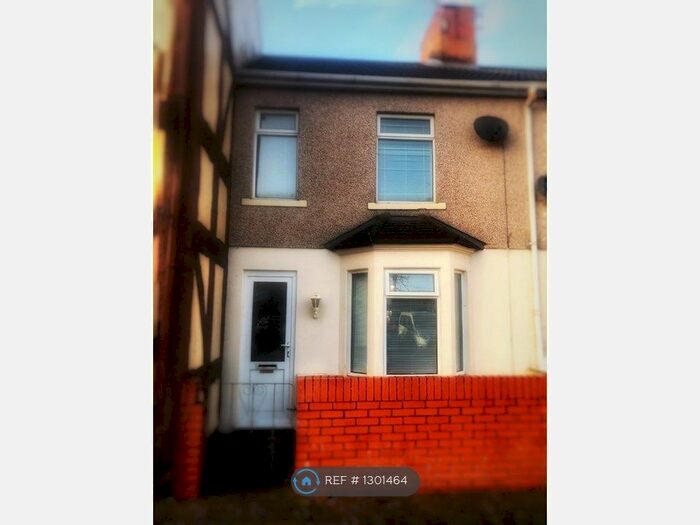 3 Bedroom Terraced House To Rent In Morris Street, Swindon SN2