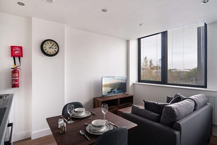 Studio To Rent In Old Trafford, M16