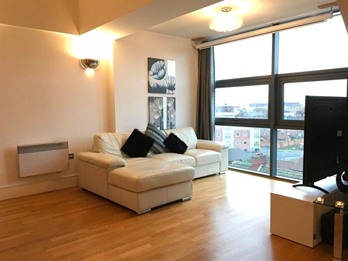 2 Bedroom Penthouse To Rent In Standish Street, Liverpool, L3