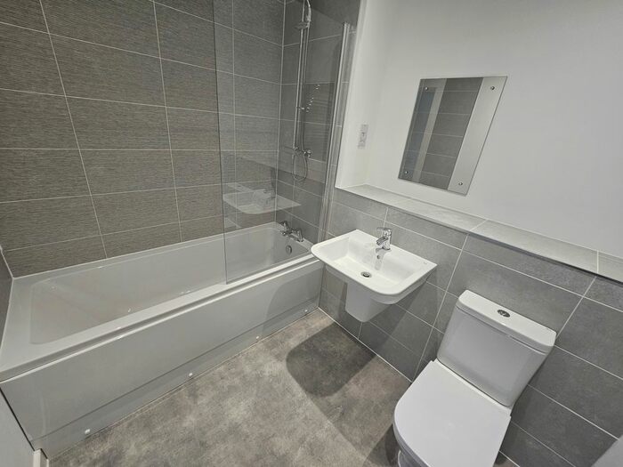 2 Bedroom Flat To Rent In Bevan Road, Leicester, LE4