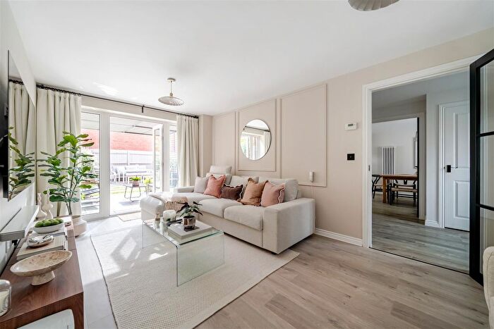 3 Bedroom Property For Sale In Le Marechal Avenue, Bursledon, Southampton, SO31