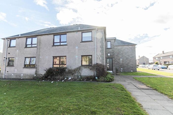 1 Bedroom Flat To Rent In Bloomfield Road, Arbroath, Angus, DD11
