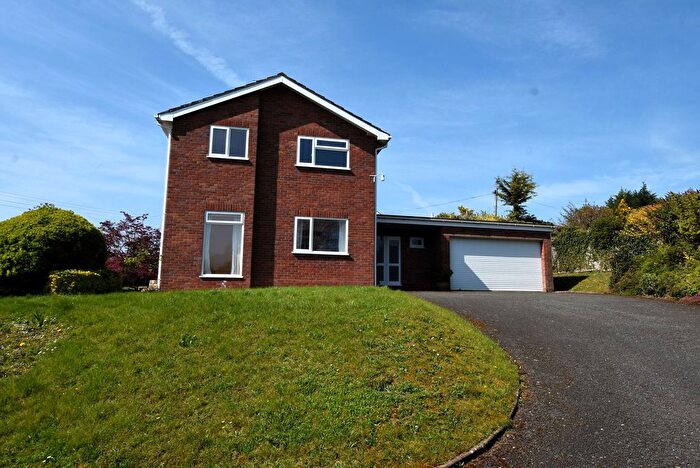 3 Bedroom Detached House For Sale In Mount Brookbank, Broadwas, Worcestershire., WR6