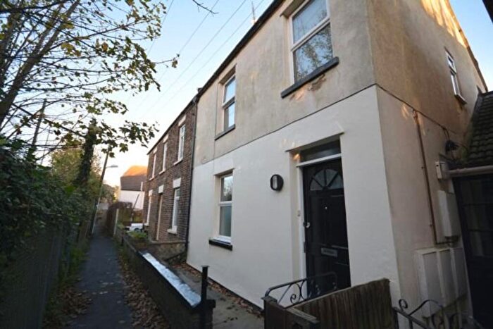 1 Bedroom Flat To Rent In Cinder Footpath, Broadstairs, CT10