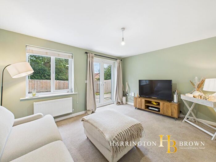 3 Bedroom Semi-Detached House For Sale In Gill Way, Chopwell, NE17